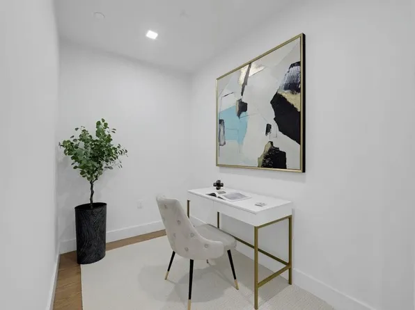 8404 4th Avenue image 4 of 35