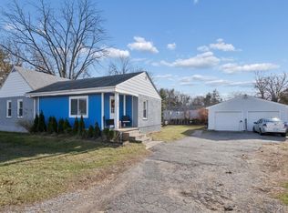290 Vinona Ter, Commerce Township, MI 48382