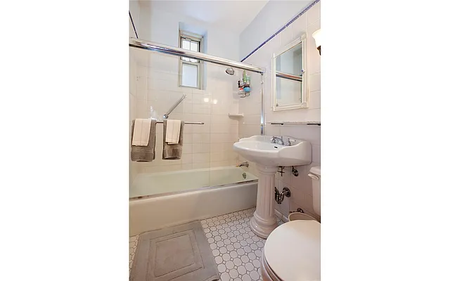 Sold by Douglas Elliman | media 15