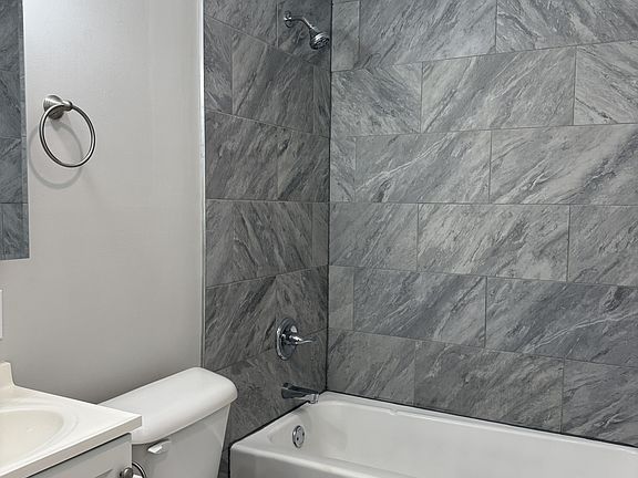 3rd image of 5841 Anchor Way #C