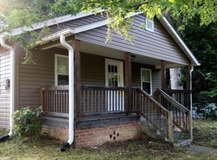 136 Azalea Ave, Brevard, NC 28712