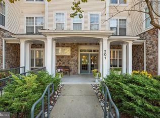 201 High Gables Dr APT 206, Gaithersburg, MD 20878