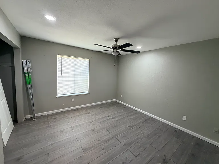 3841 Sparrowood Way — Photo 4