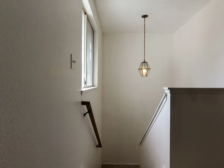 2019 C St SE — Photo 9