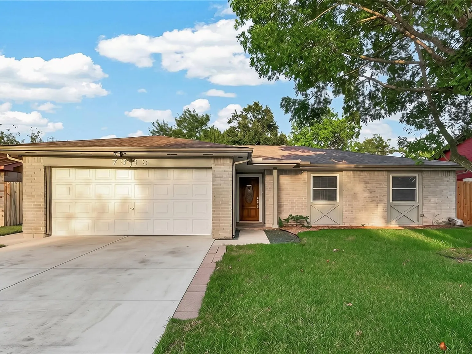 4 bed, 2.0 bath, 1568 sqft, $1,900 — Photo 1