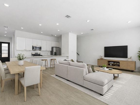 5th image of 2206 Via Isa Ln