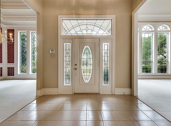 5th image of 3320 Leigh Dr
