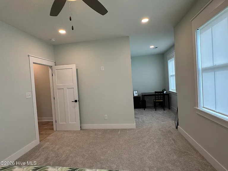 107 Star Lake Cir #D — Photo 9