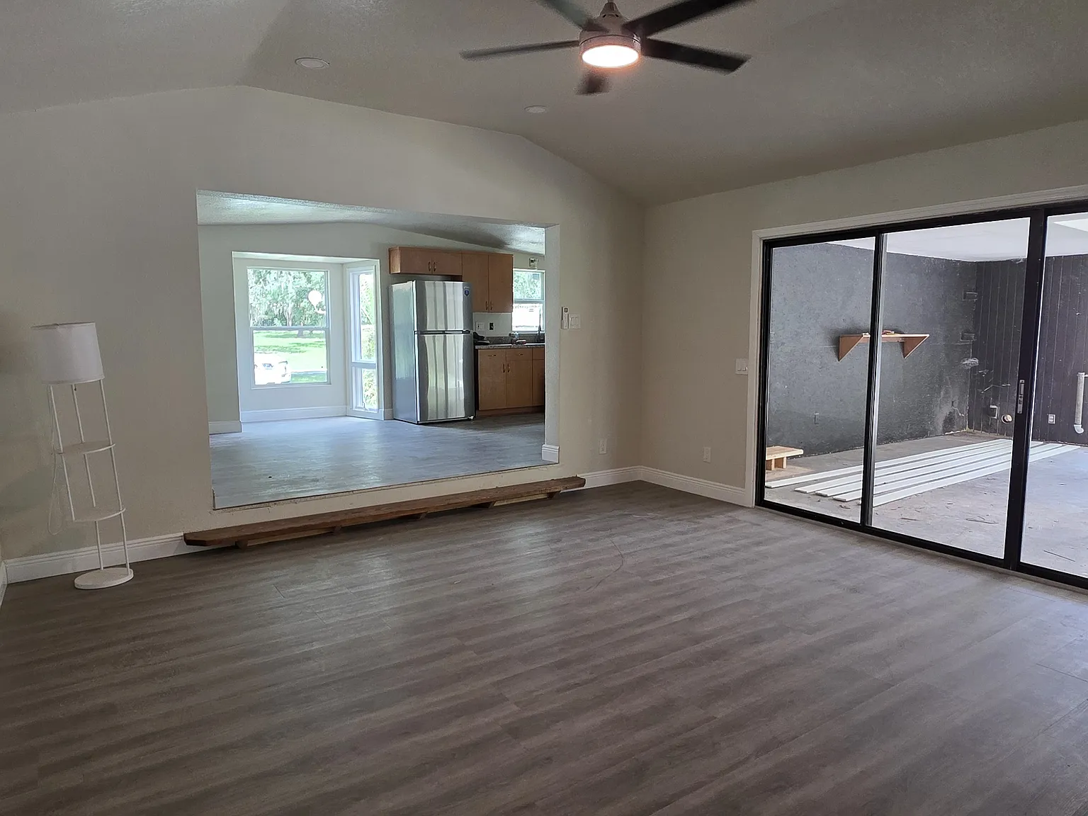 3 bed, 1800 sqft, $1,950 — Photo 3