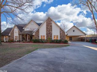 100 Woodscott Rd, Pine Bluff, AR 71603