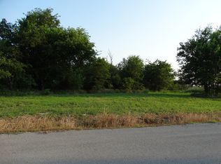 5250 E Hickory Bluff Dr, Claremore, OK 74019