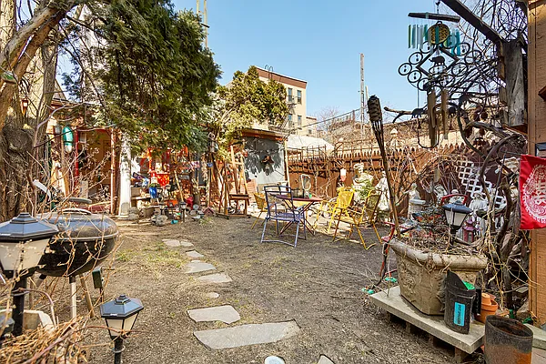 Rented by Compass | media 20