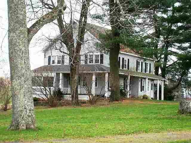 Grand Colonial Farmhouse