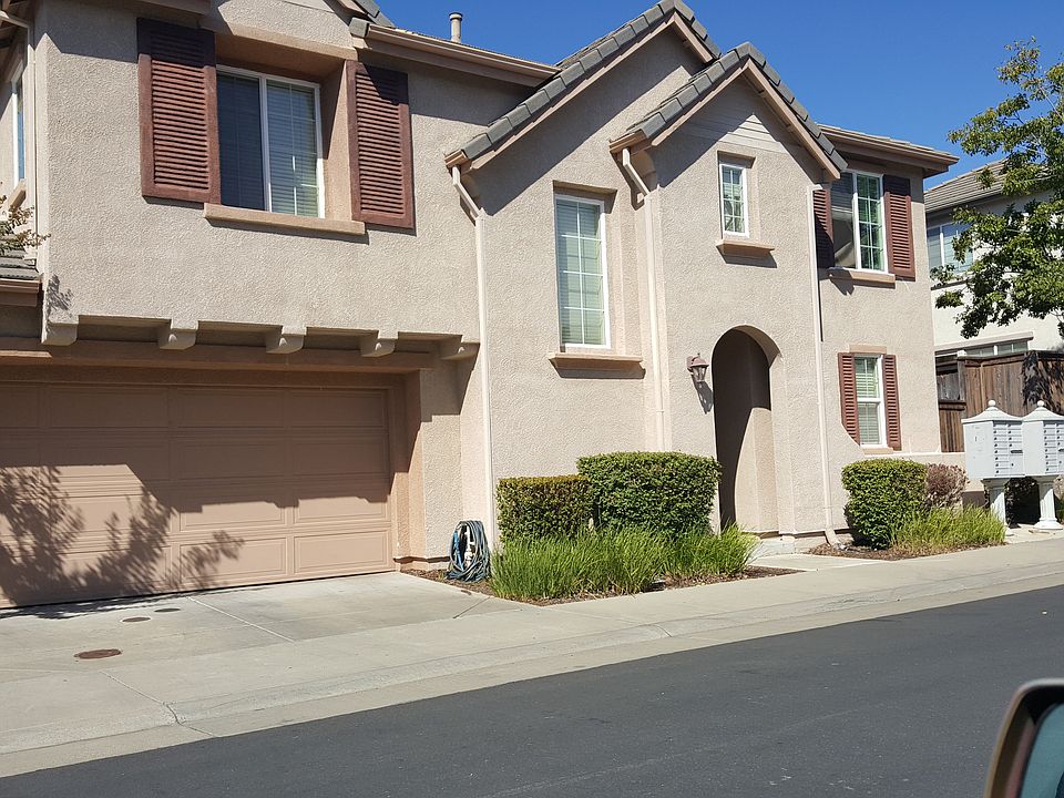 1st image of 8389 Cortina Cir