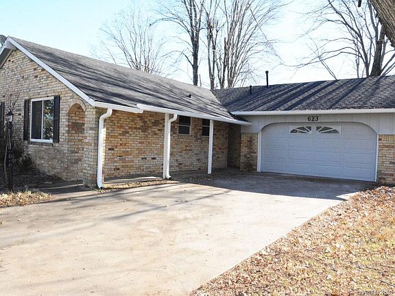 3rd image of 623 S Maywood Dr
