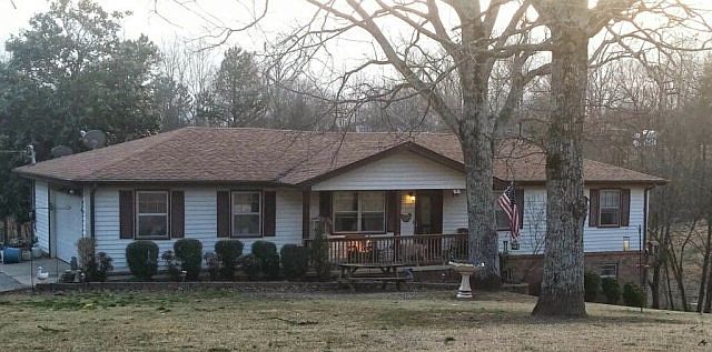 1st image of 120 Davis Rd