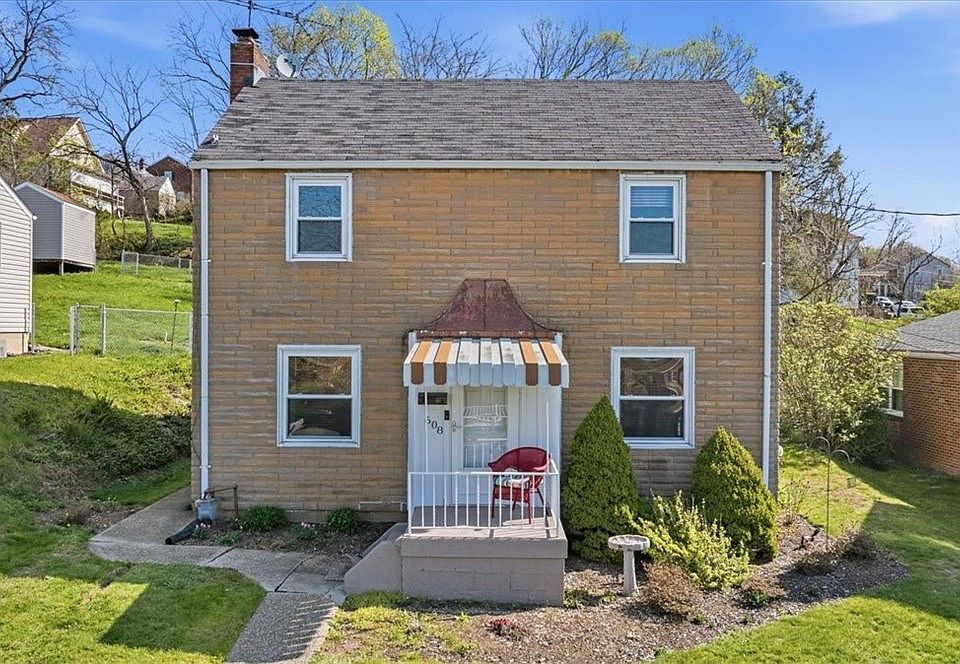 1st image of 608 Grand Ave
