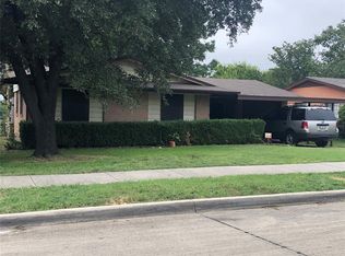 1812 Fairfax Ln, Carrollton, TX 75006