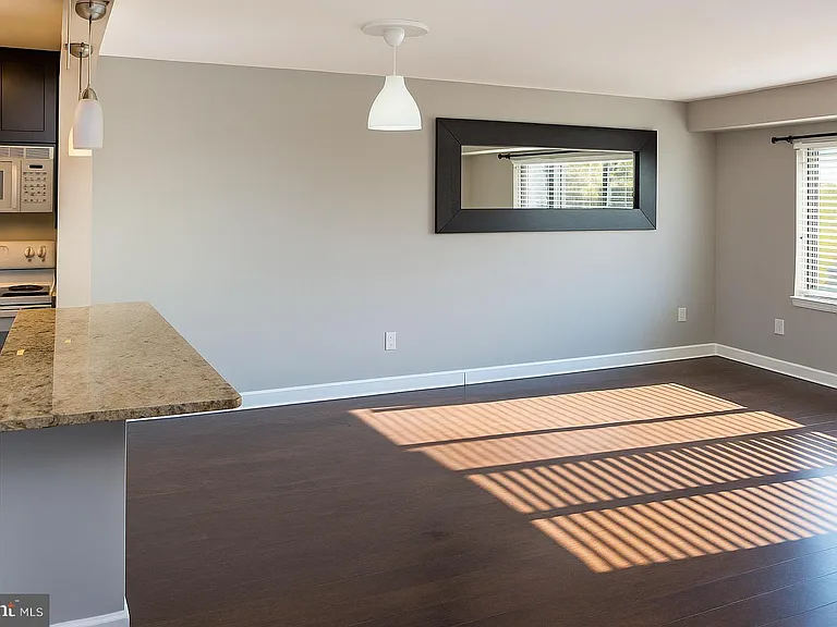 3101 S Manchester St #713 — Photo 5