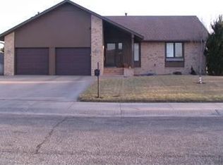 6037 Aspen Dr, Great Bend, KS 67530