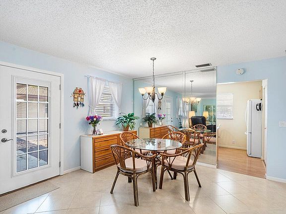 4th image of 523 Sandpiper Circle #523