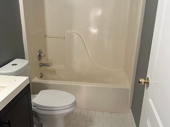 4th image of 5062 Melrose Way