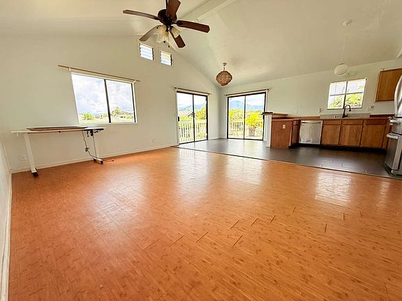 3rd image of 2444 Liliuokalani St