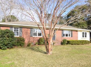 738 Creekside Dr, Charleston, SC 29412