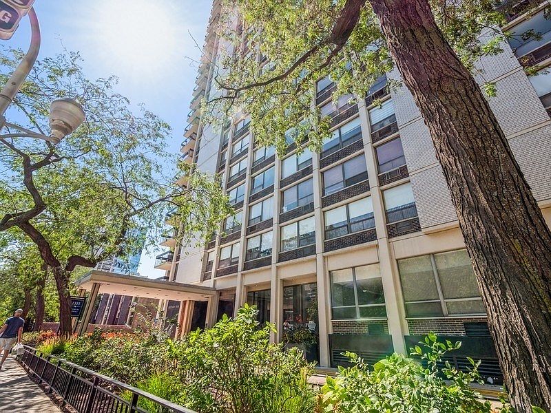 1st image of 1355 N Sandburg Ter APT 1403