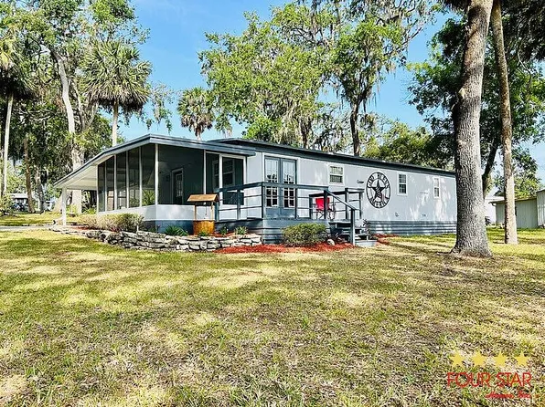 128 Queens Drive, Leeaburg, FL 34748