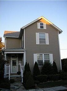 1st image of 607 Green St