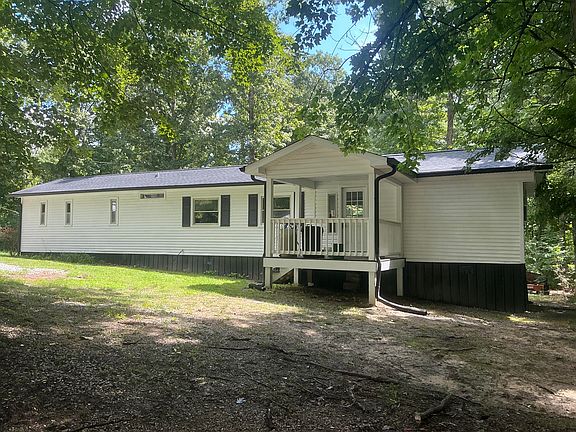 2nd image of 1004 Chestnut Ridge Rd