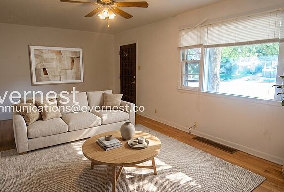 2nd image of 819 Stover St