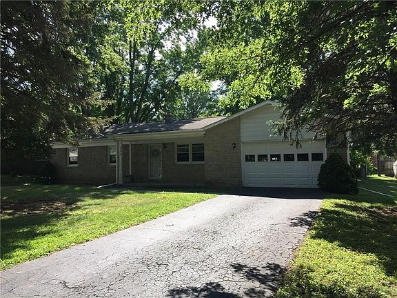 2nd image of 419 Greenacres Dr