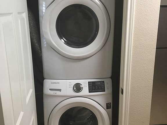 4th image of 5024 Ennis St APT 4