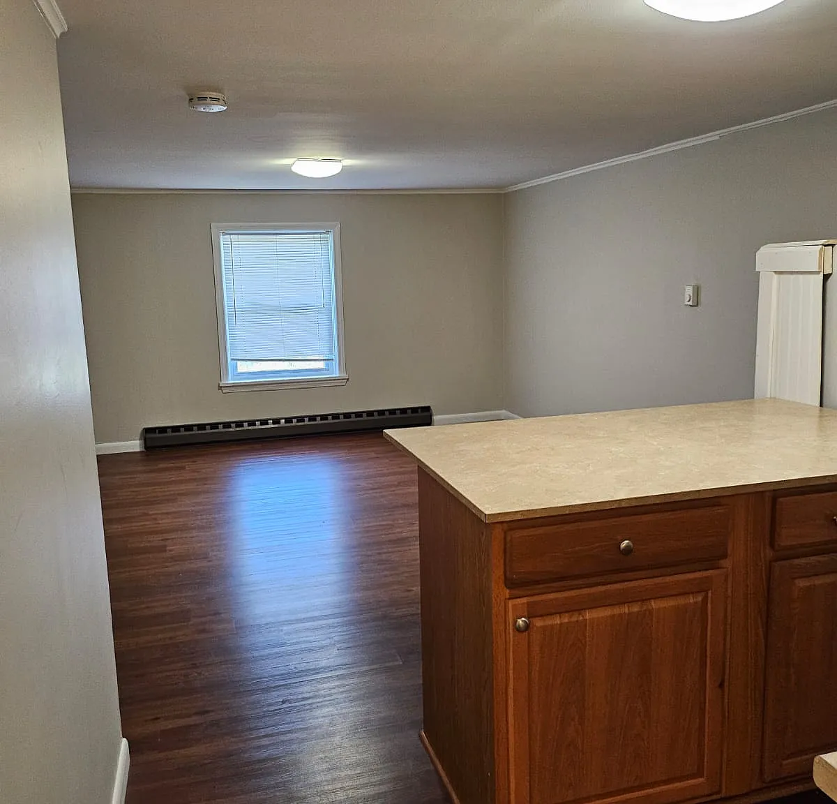 2 bed, 900 sqft, $1,095 — Photo 2