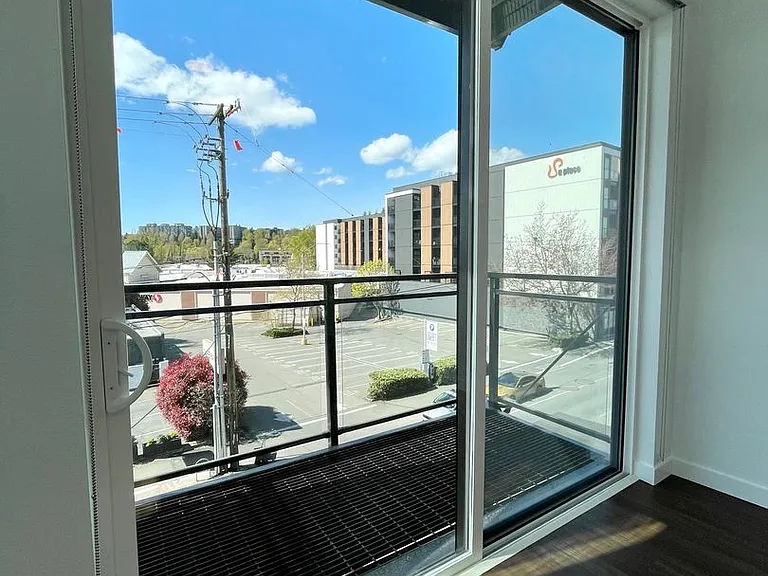 Spur Apartments — Photo 258