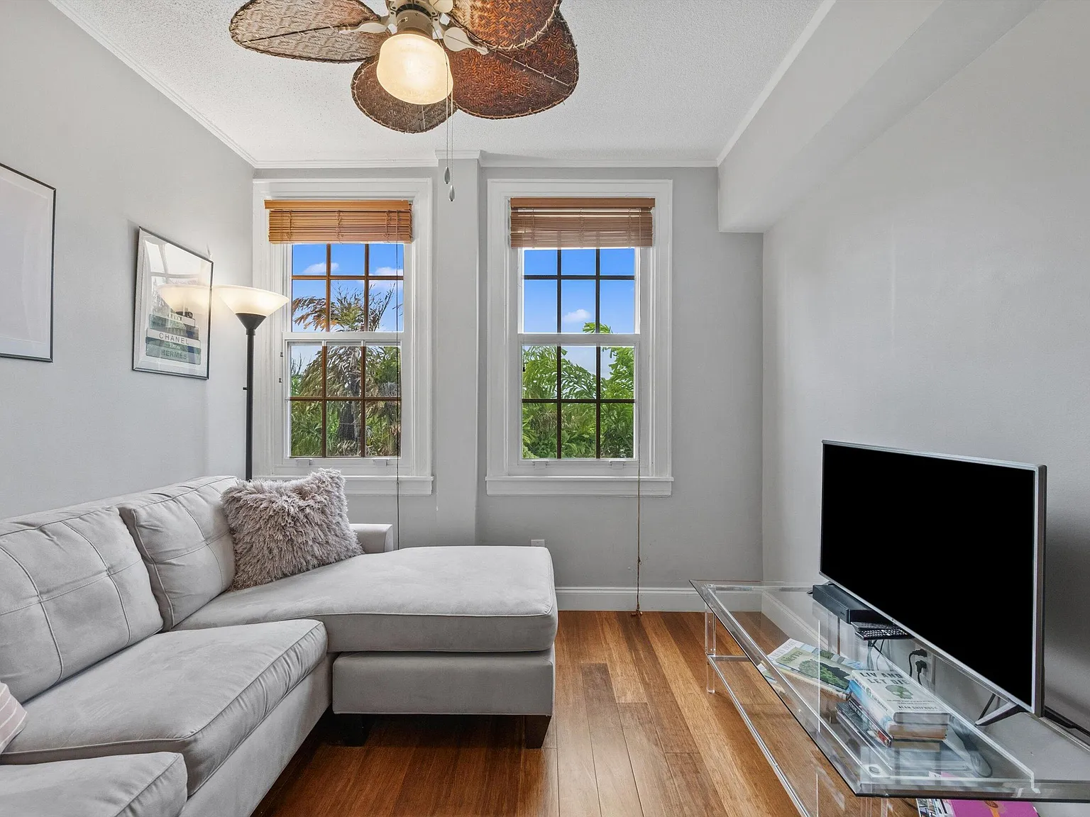 2 bed, 2.0 bath, 561 sqft, $5,500 — Photo 3