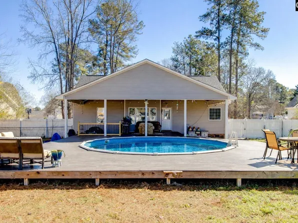 15 Freedom Ln, Lugoff, SC 29078