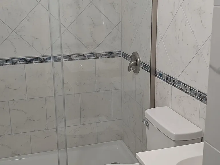 1005 Shades Pl — Photo 15