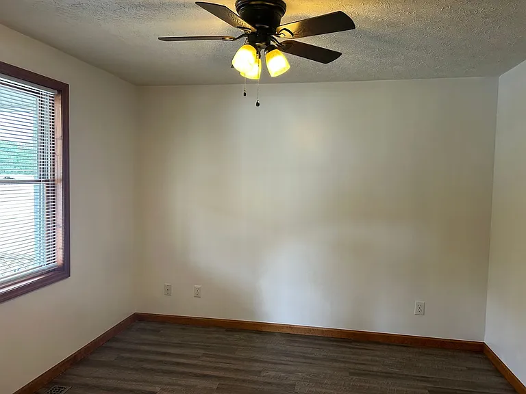 224 Rodefer Dr — Photo 8