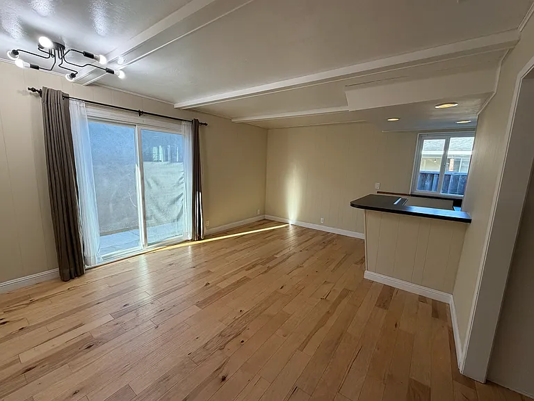 Family/entertaining room