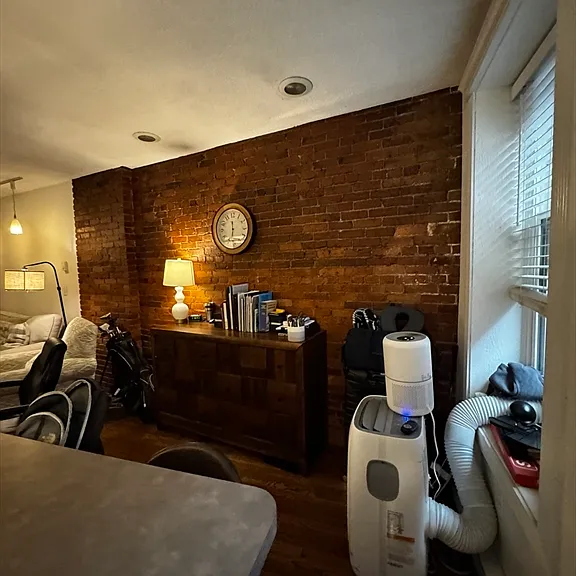 8 Battery St #6 — Photo 16