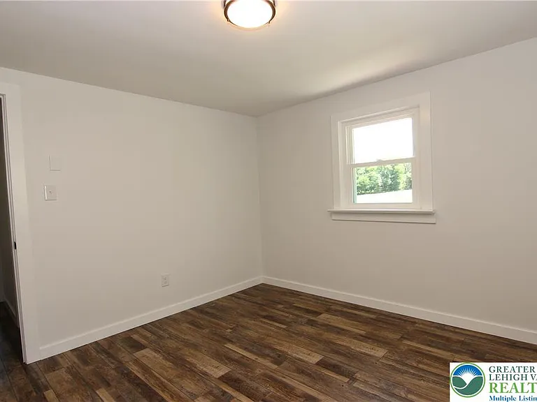 151 Dogwood Dr — Photo 5