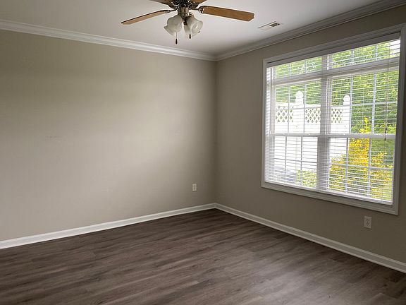 5th image of 2945 Sunny Creek Way