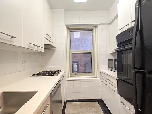 Rented by Mirador Real Estate | media 25