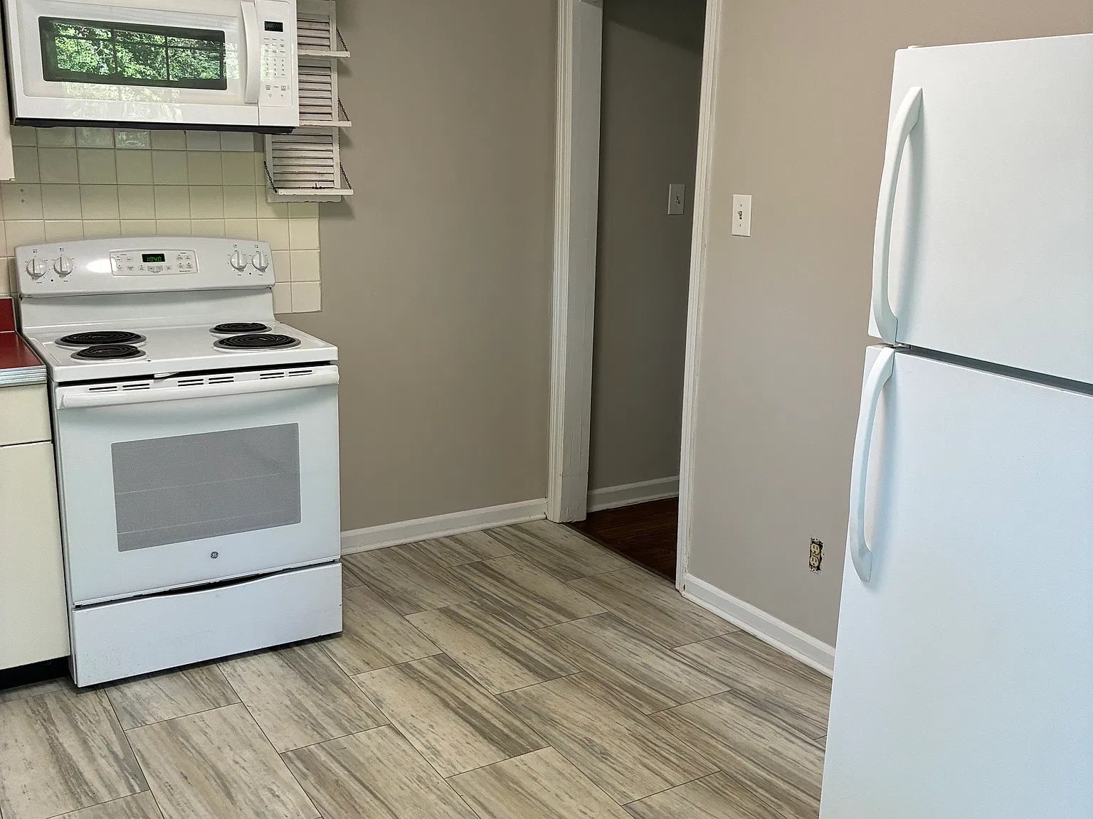 2 bed, 768 sqft, $1,350 — Photo 4