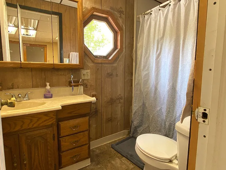 38 Lincoln Ave — Photo 4