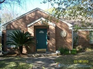 4042 Turnberry Cir, Houston, TX 77025