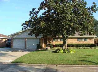 2507 Memphis Ave, Nederland, TX 77627